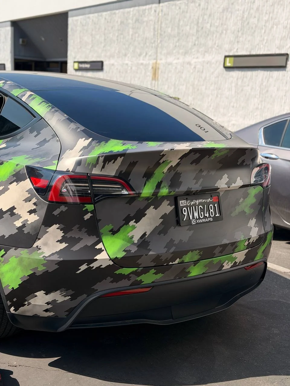 TESLA — CUSTOM CAMOUFLAGE, photo 2