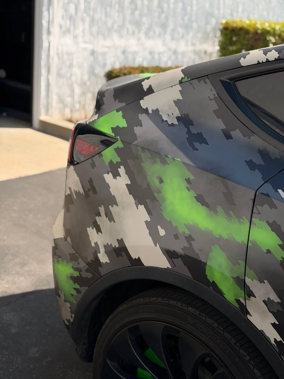 TESLA — CUSTOM CAMOUFLAGE, photo 3
